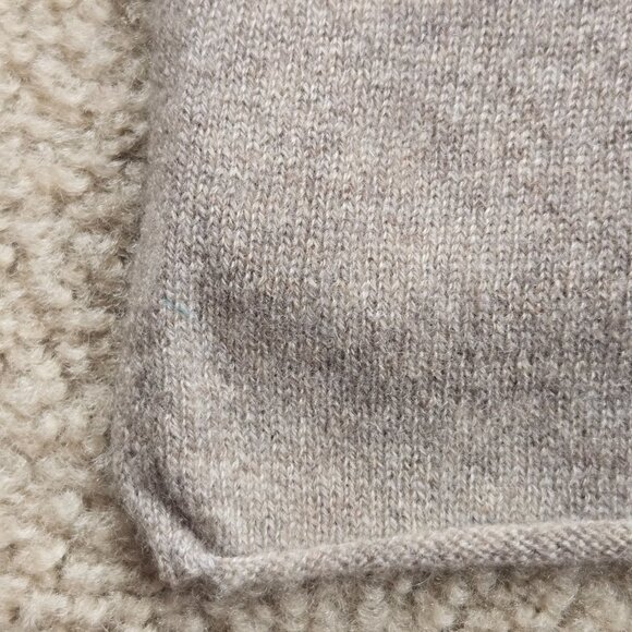 NWOT Cashmere Knit Oblong Scarf Taupe Tan Grey - Picture 3 of 8